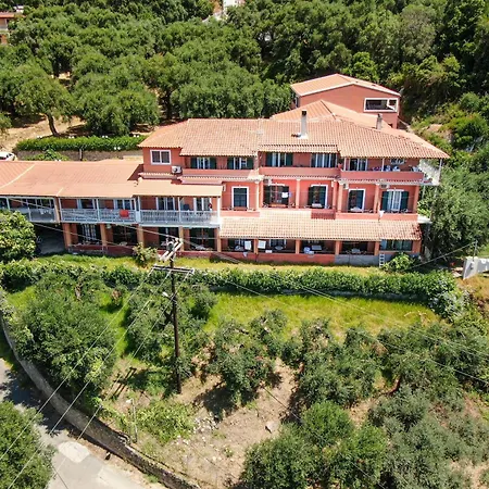 Arianna 9 Апартаменты *